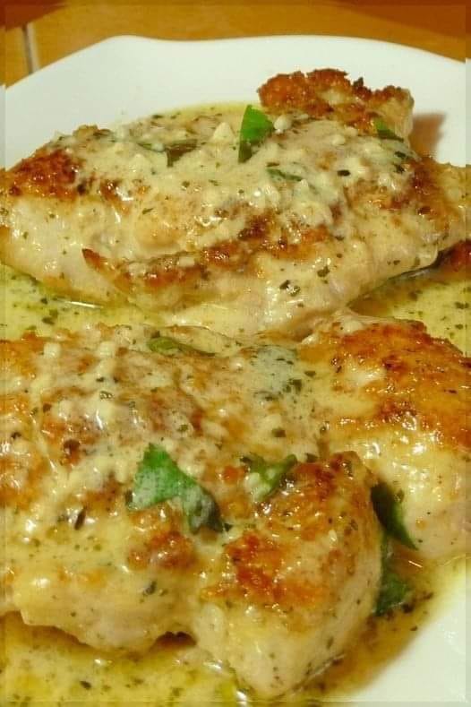 Creamy chicken with garlic and parmesan cheese