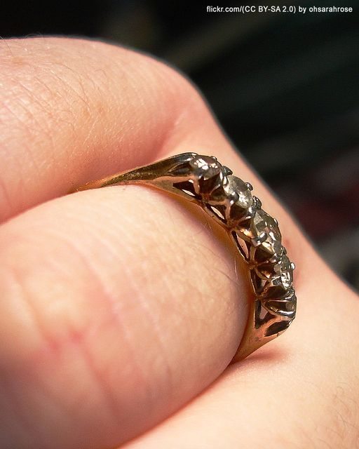 My Aunt & Her Adopted Daughter Secretly Want to Sneak Old Family Ring Out of My Late Grandma’s Jewelry Box